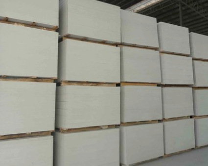 成都防火板是一種輕質(zhì)高強(qiáng)度的板材怎么能看出呢？(圖1)